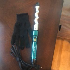 Bed Head Styling Wand with Glove